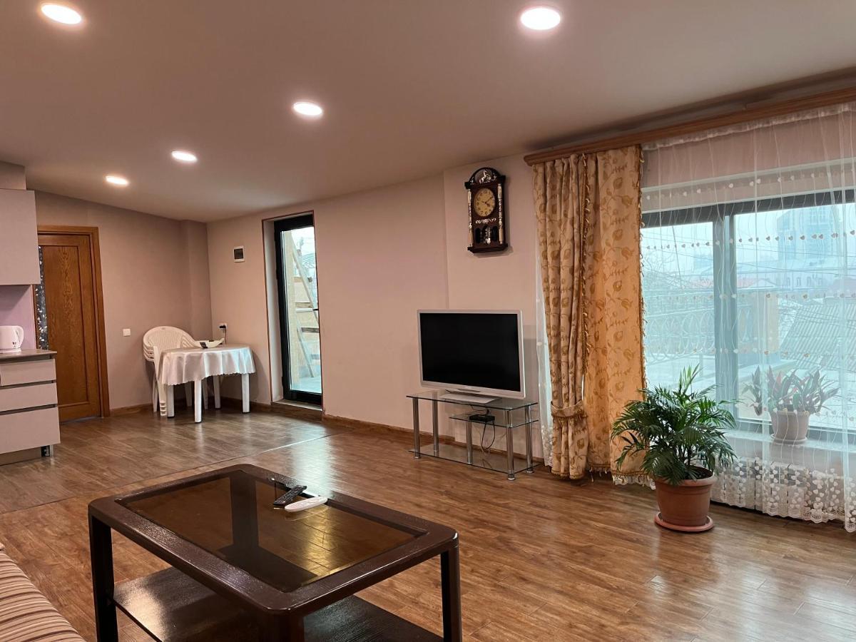 Bright Guesthouse In The Center Of Yerevan! Eksteriør billede